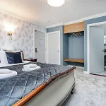 Troysgate House 3*