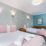 Troysgate House 3*