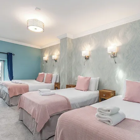 Troysgate House 3*